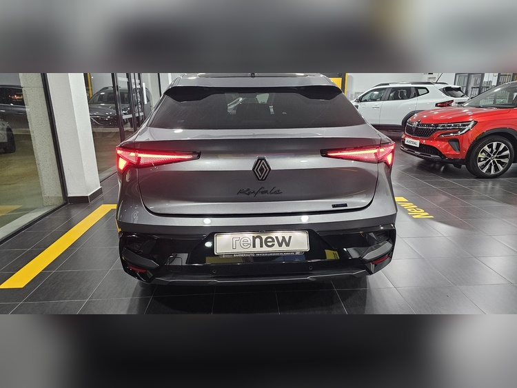 Renault RAFALE ESPIRIT ALPINE E- TECH 200 foto 8