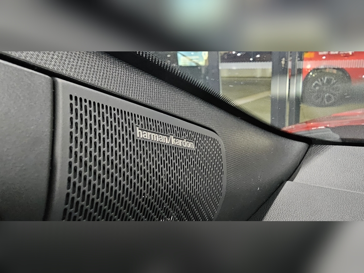 Renault Captur E- TECH TECNO 145CV foto 12