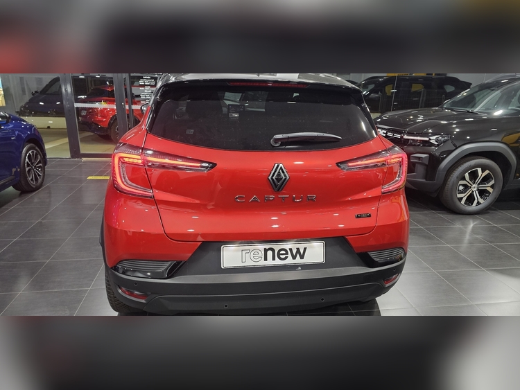 Renault Captur E- TECH TECNO 145CV foto 21