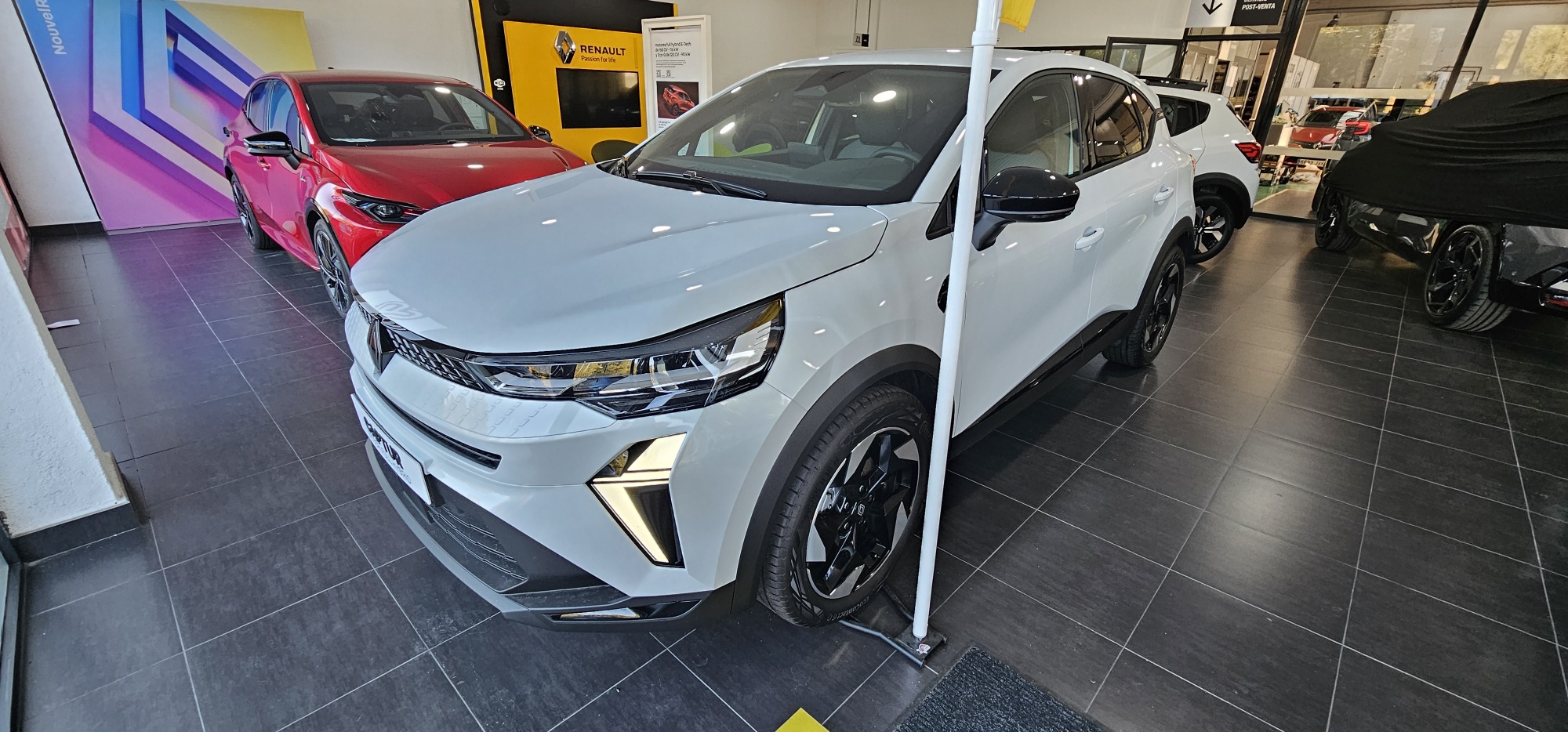 Renault Captur TECHNO E-TECH 117KW 160CV miniatura 8