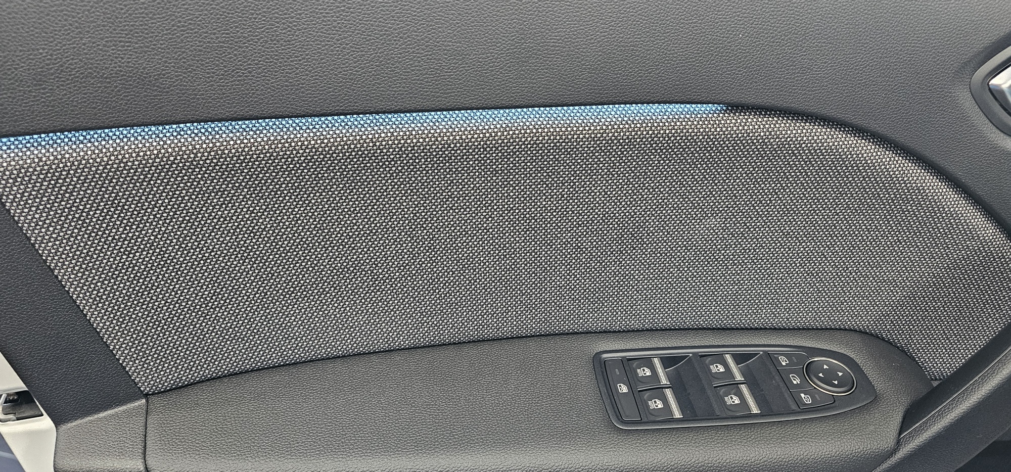 Renault Captur TECHNO E-TECH 117KW 160CV miniatura 34