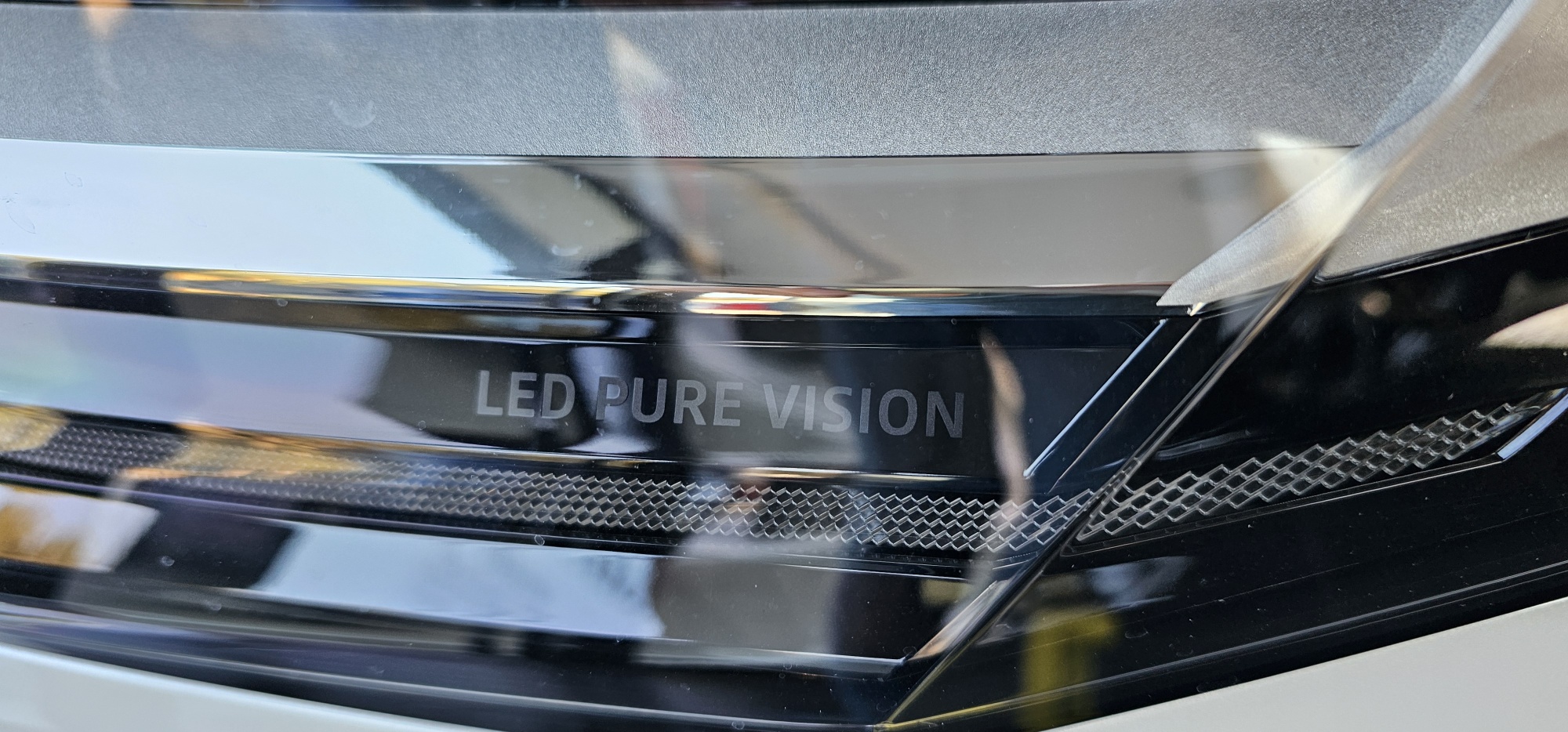 Renault Captur TECHNO E-TECH 117KW 160CV foto 29